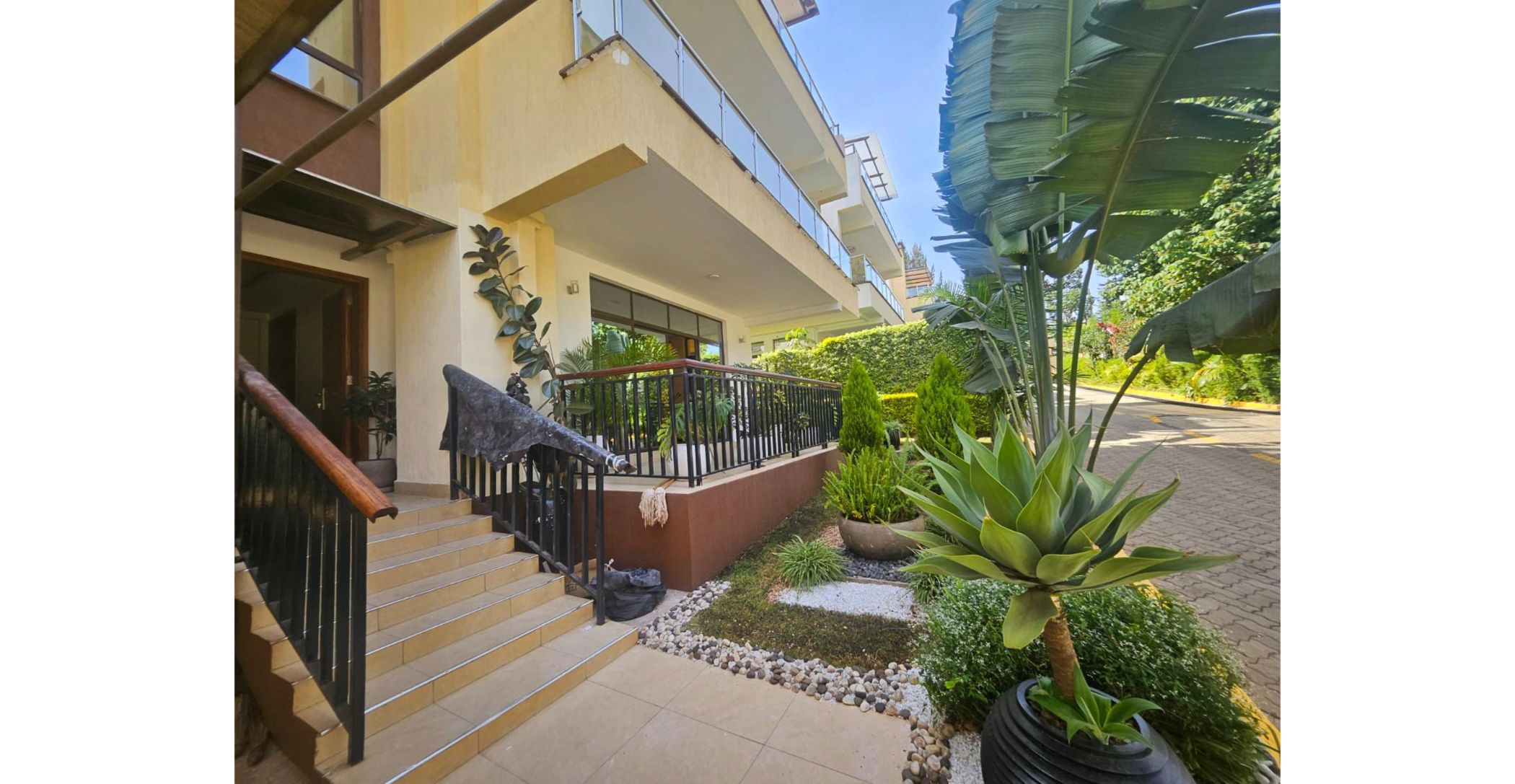 Security complex home to rent in Kileleshwa, Kenya - 3KE1730236