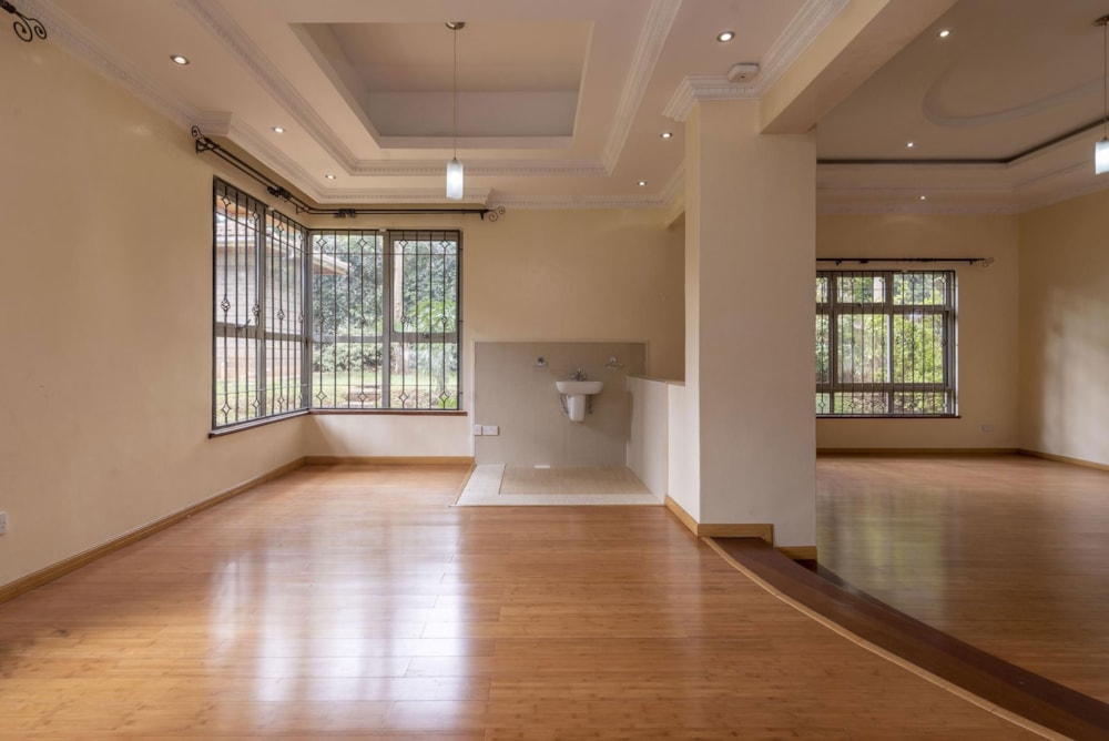 Townhouse to rent in Runda , Kenya - 3KE1728870