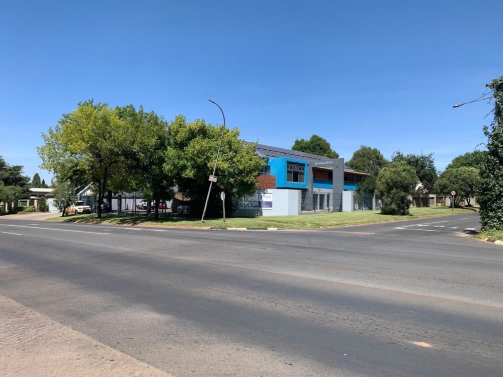 Commercial office to rent in Groenkol - 1MD1730030