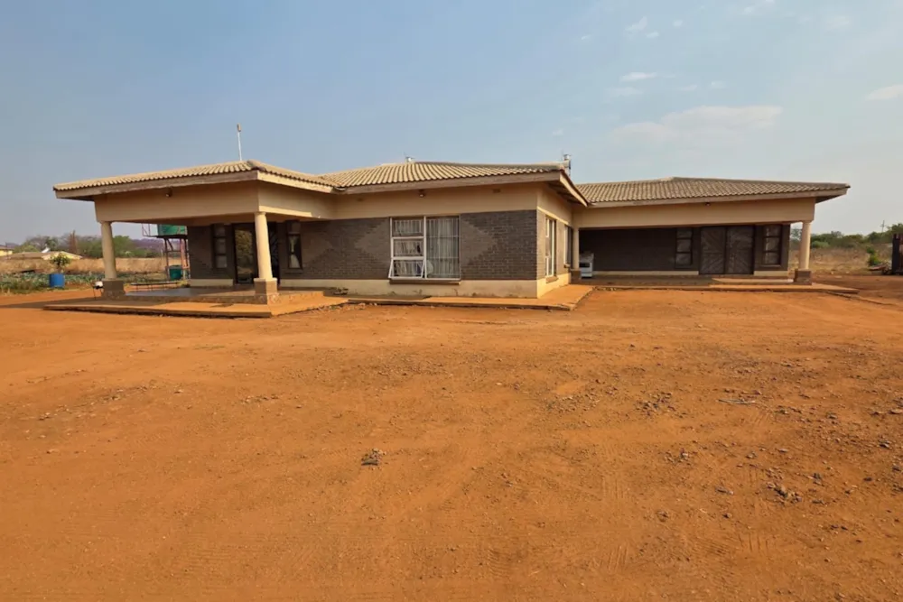 House for sale in Kingsdale, Zimbabwe - 3ZB1728901 House for sale in Kingsdale, Zimbabwe - 3ZB1728901