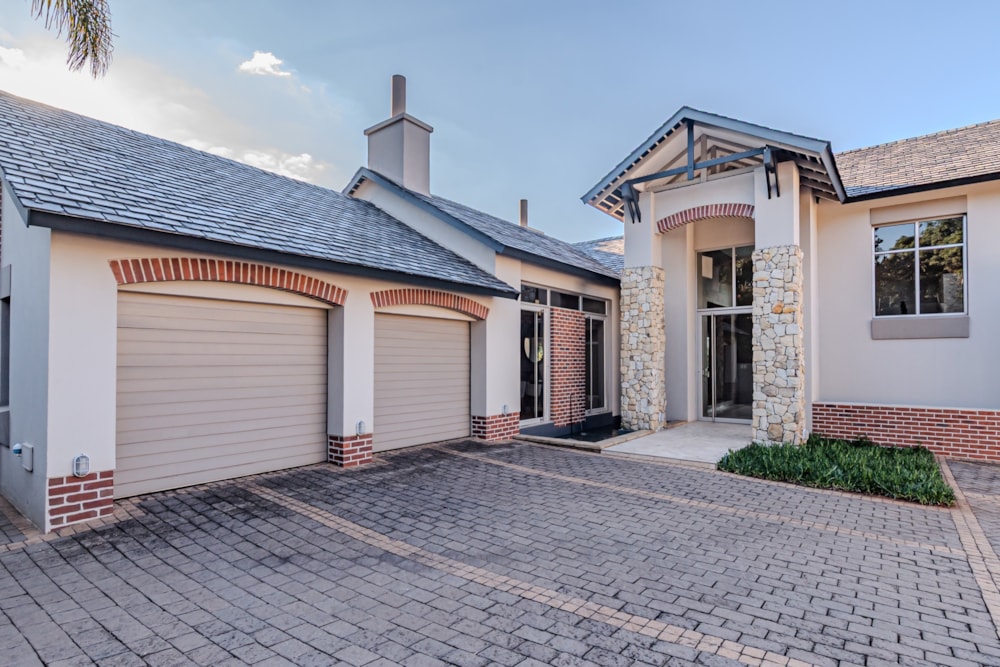 House for sale in Waterkloof Ridge - PT1728992