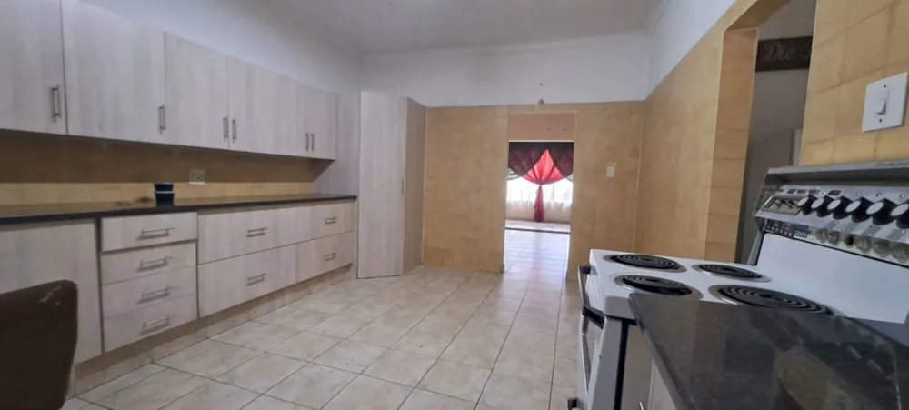 House let in Ellisras (Lephalale) - 1ER1729050 House let in Ellisras (Lephalale) - 1ER1729050
