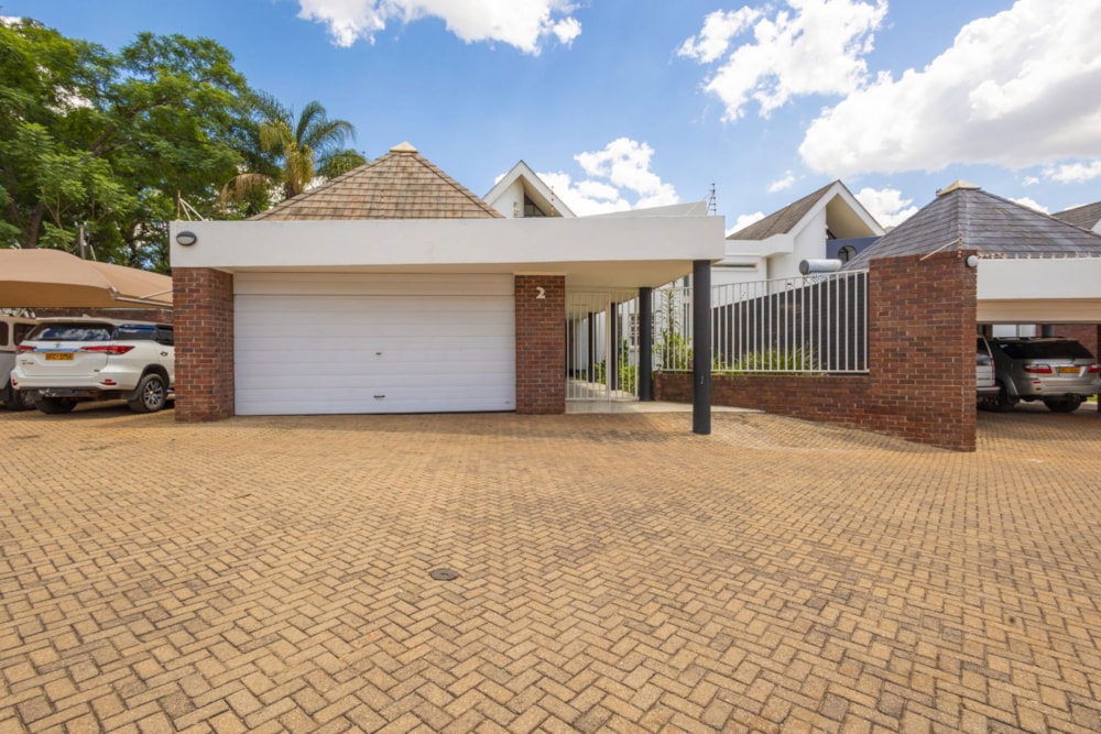 Security complex home for sale in Newlands, Zimbabwe - 3ZB1729511