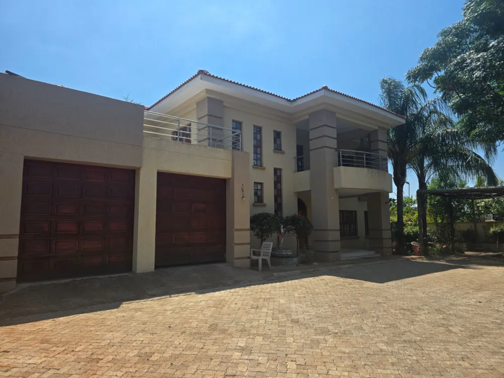 Double-storey house for sale in Kgale, Botswana - 3BO1729469 Double-storey house for sale in Kgale, Botswana - 3BO1729469