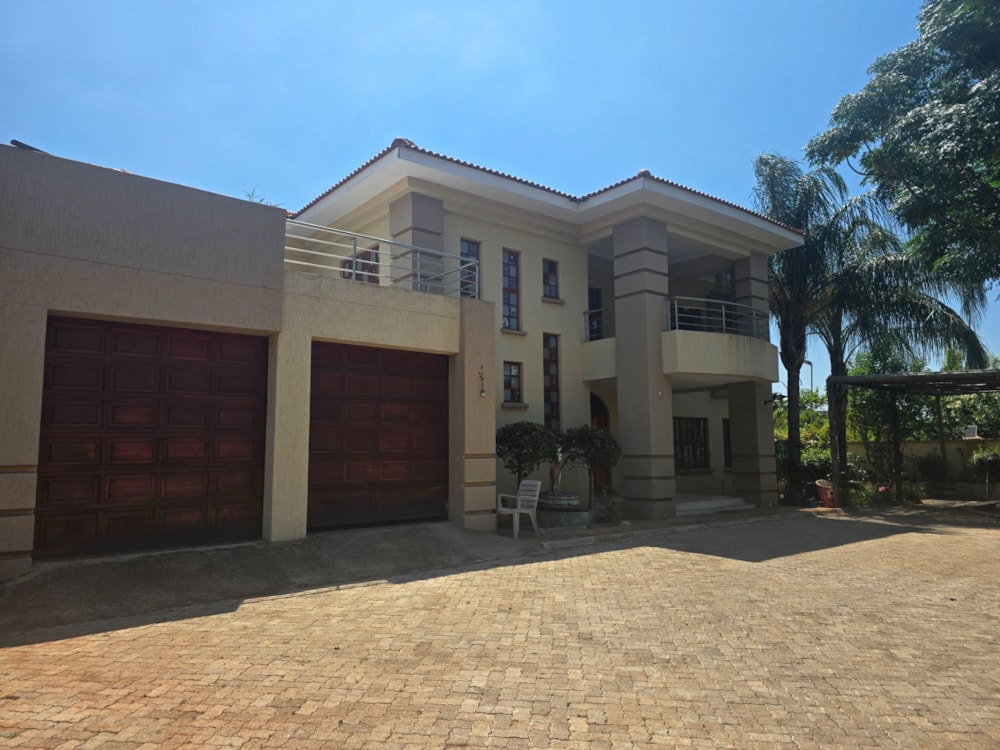 Double-storey house for sale in Kgale, Botswana - 3BO1729469