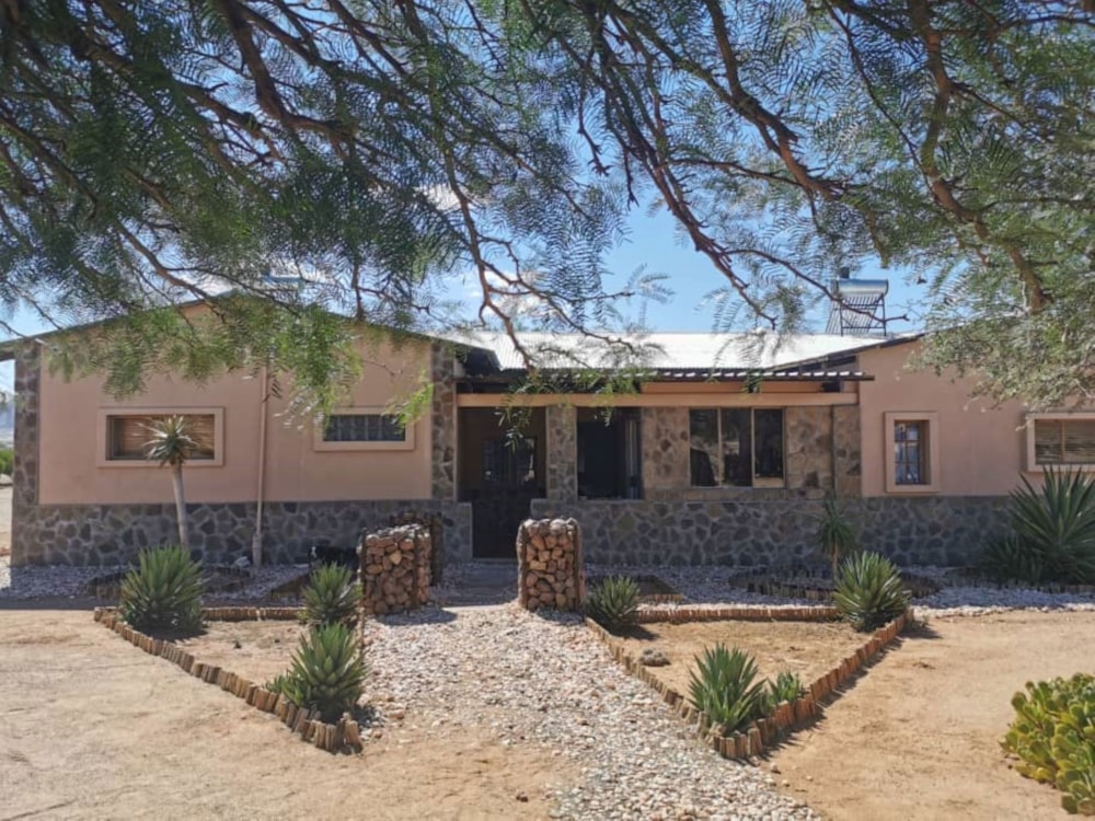 Livestock farm for sale in Keetmanshoop, Namibia - 3NM1729055