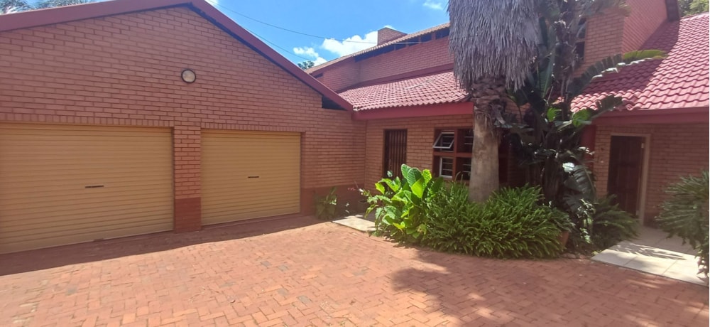 House for sale in Faerie Glen - PT1729261