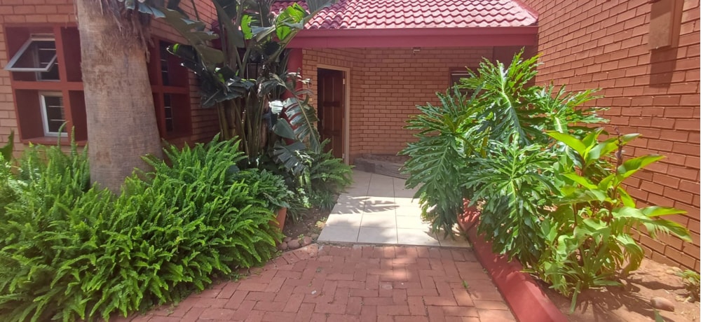 House for sale in Faerie Glen - PT1729261