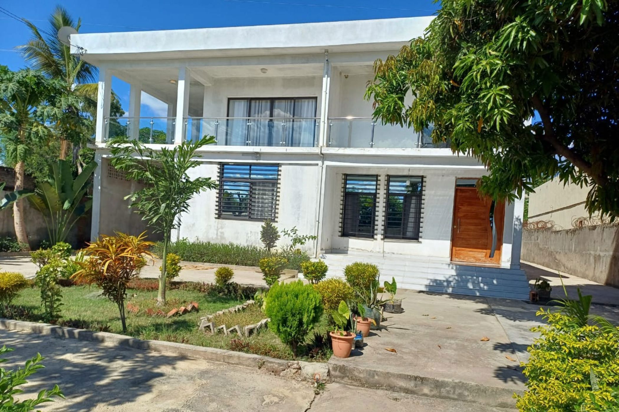 Double-storey apartment to rent in Tete, Tete, Mozambique - 3MQ1729085