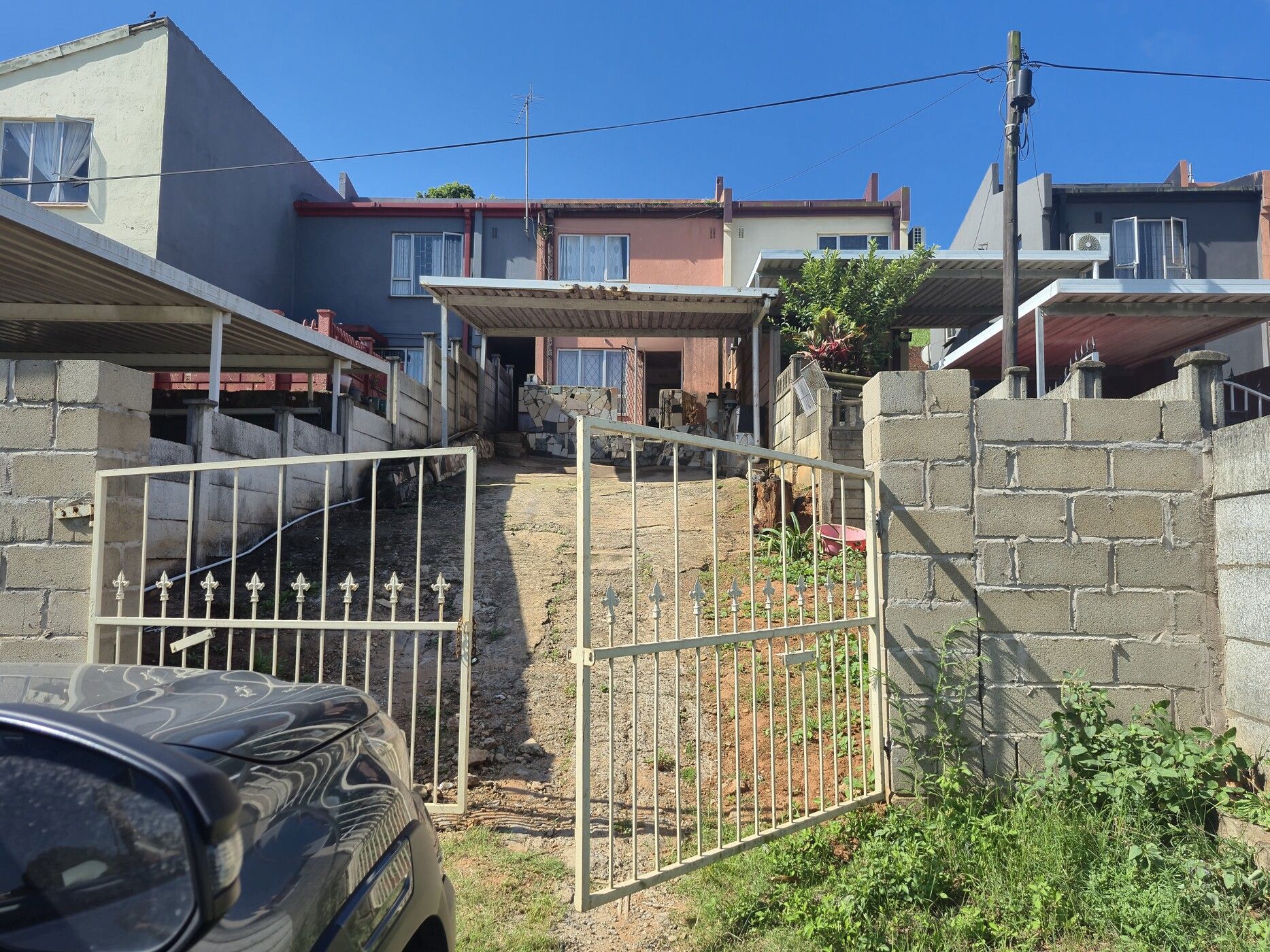 House for sale in Lotus Park - 1WB1730361