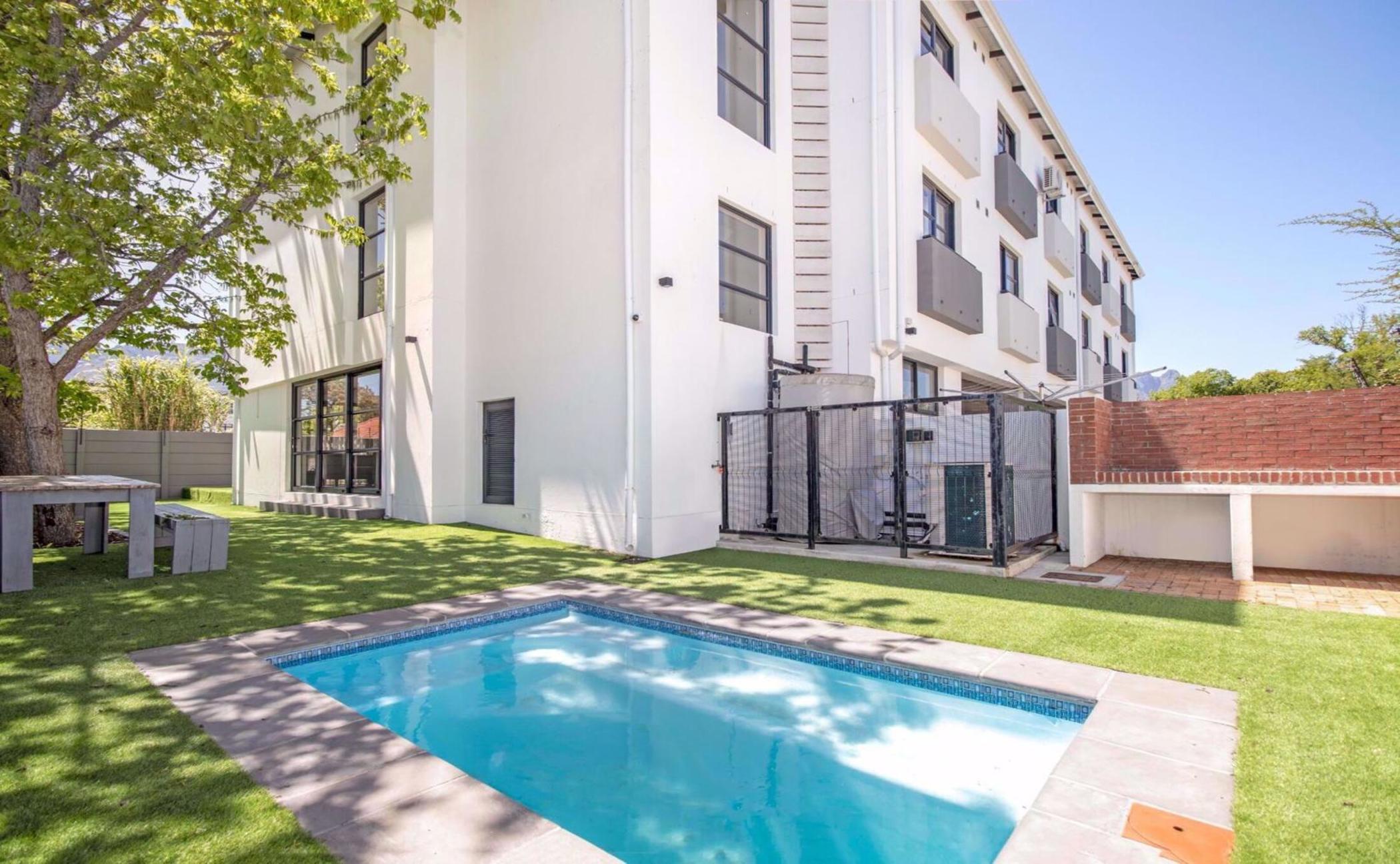 Bachelor apartment to rent in Stellenbosch - STL1729216