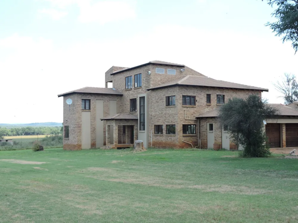 Mixed use farm sold in Koster - 1RU1729528 Mixed use farm sold in Koster - 1RU1729528