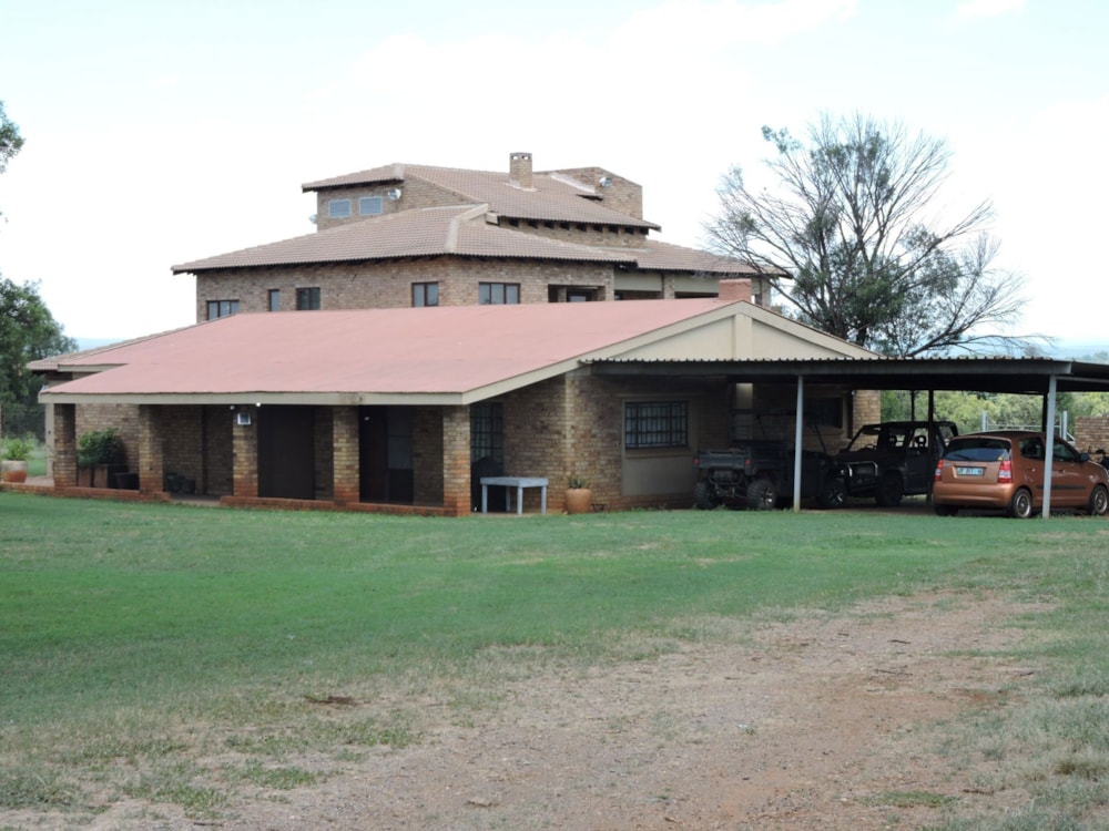 Mixed use farm for sale in Koster - 1RU1729528