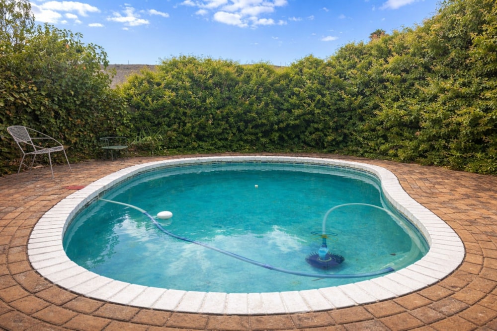 House for sale in Uniondale - 1OU1729383