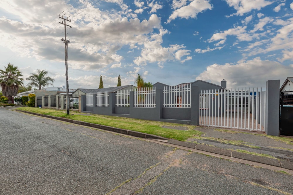 House for sale in South Hills - 1GV1729880 House for sale in South Hills - 1GV1729880