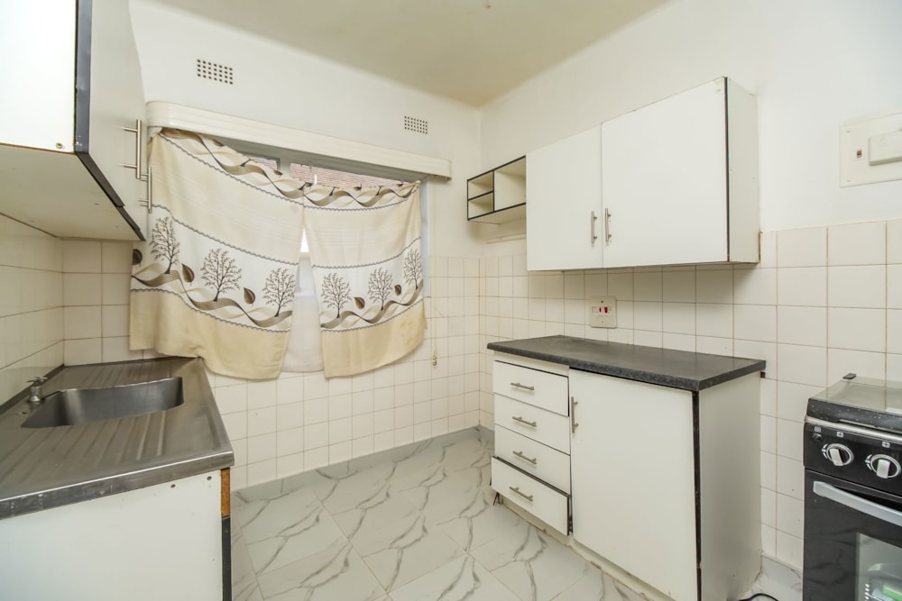 Apartment for sale in Parktown, Zimbabwe - 3ZB1729317