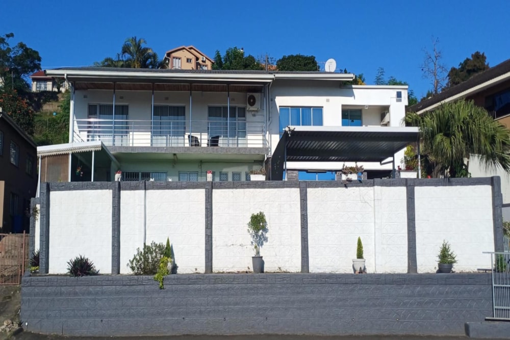 Double-storey house for sale in Chatsworth, KwaZulu-Natal - 1WP1729327