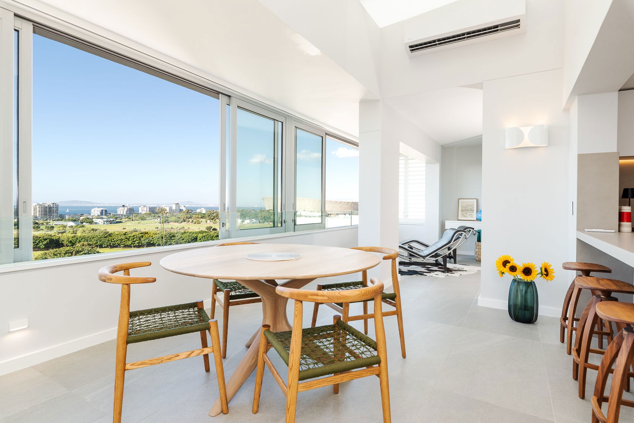 Apartment to rent in Green Point, Cape Town - BYL1729542