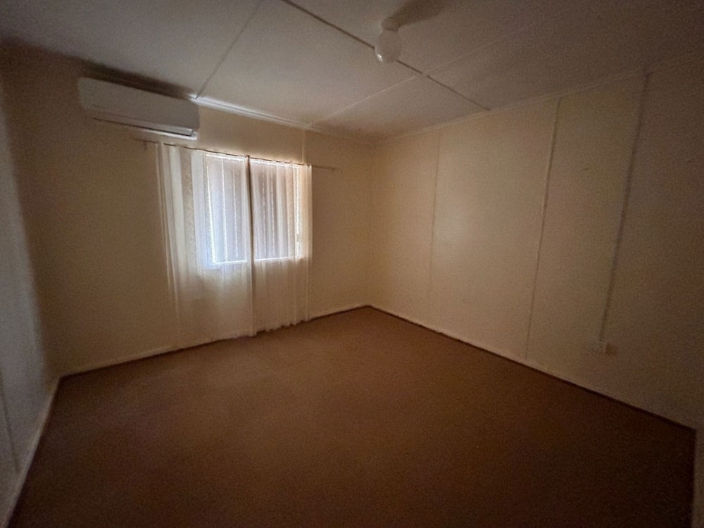 House for sale in Kamieskroon, Northern Cape - 1NA1743255