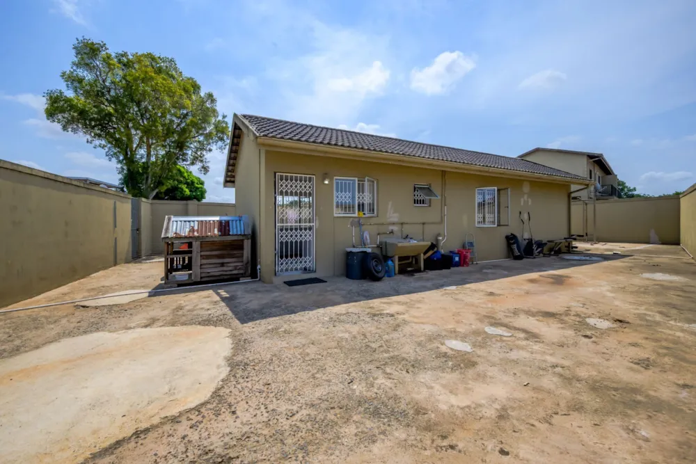 House for sale in Phoenix, KwaZulu-Natal - 1ND1729394 House for sale in Phoenix, KwaZulu-Natal - 1ND1729394
