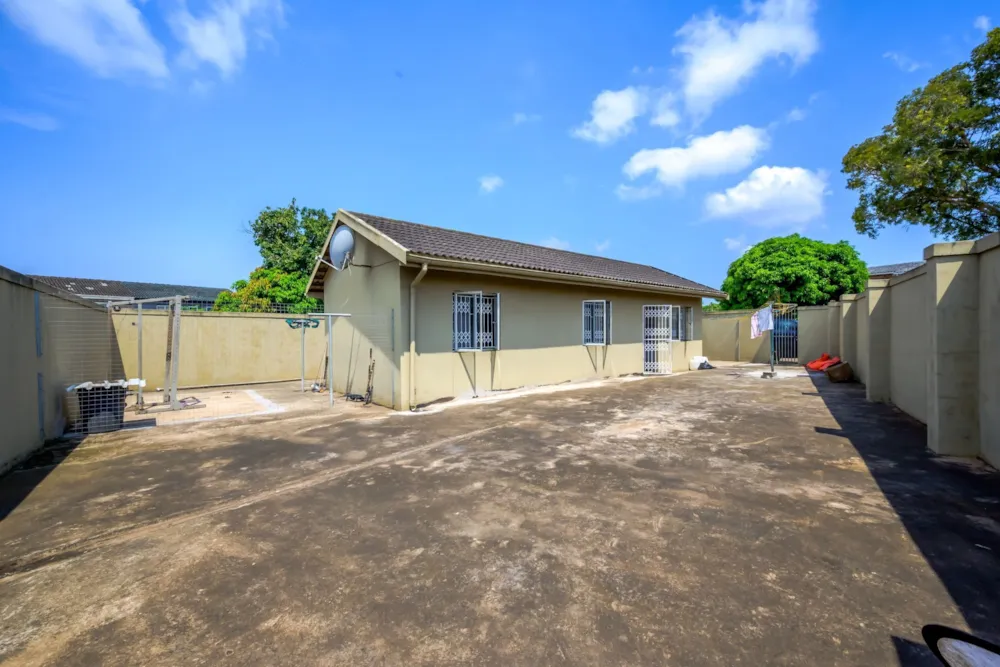 House for sale in Phoenix, KwaZulu-Natal - 1ND1729394 House for sale in Phoenix, KwaZulu-Natal - 1ND1729394