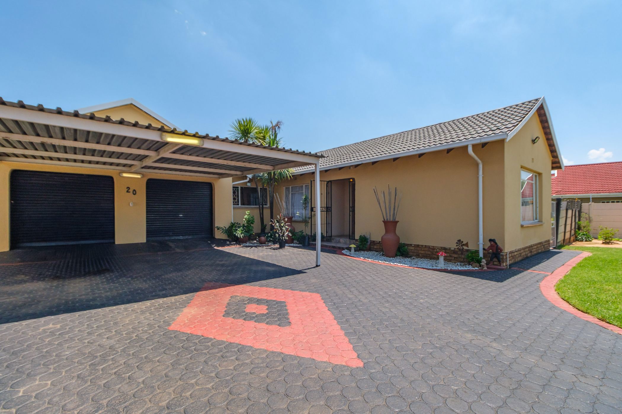 House for sale in Helikon Park - 1KR1729424