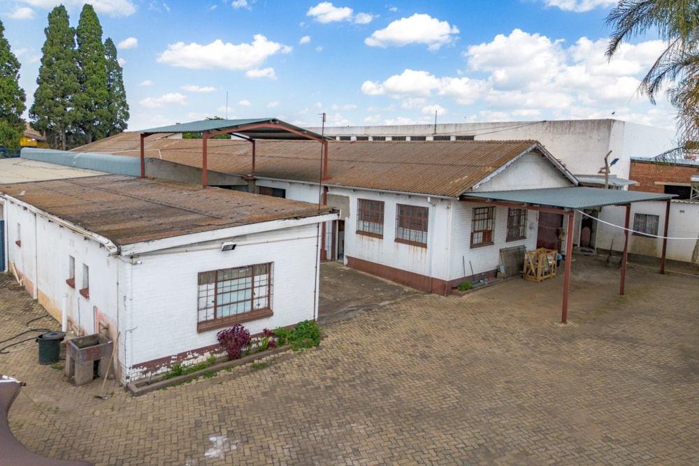 Commercial industrial property for sale in Southerton, Zimbabwe - 3ZB1729438