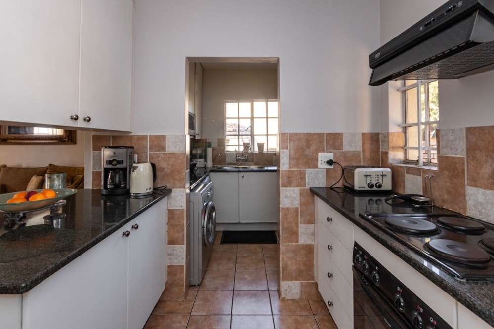 Security complex home for sale in Amorosa - RAN1729471