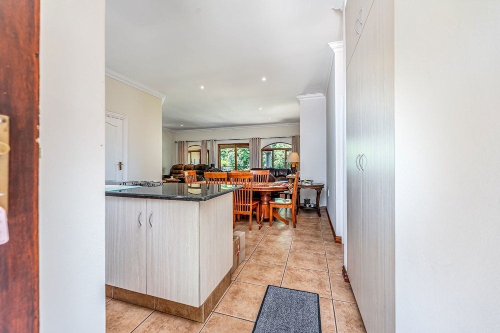 Townhouse for sale in Le Domaine Estate - 1KF1730389