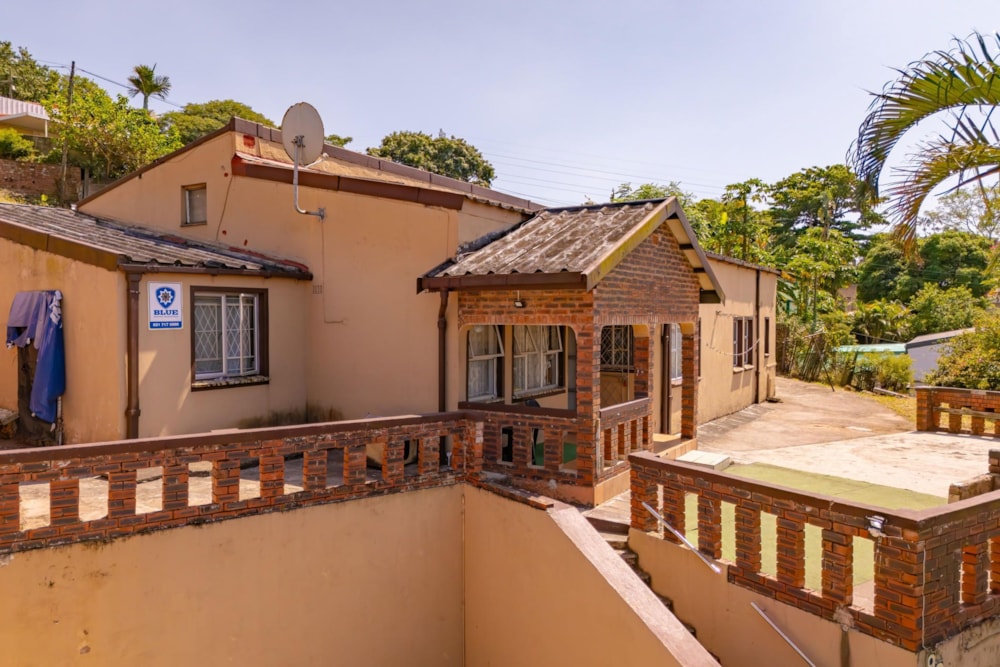 Double-storey house for sale in Chatsworth, KwaZulu-Natal - 1WP1729537