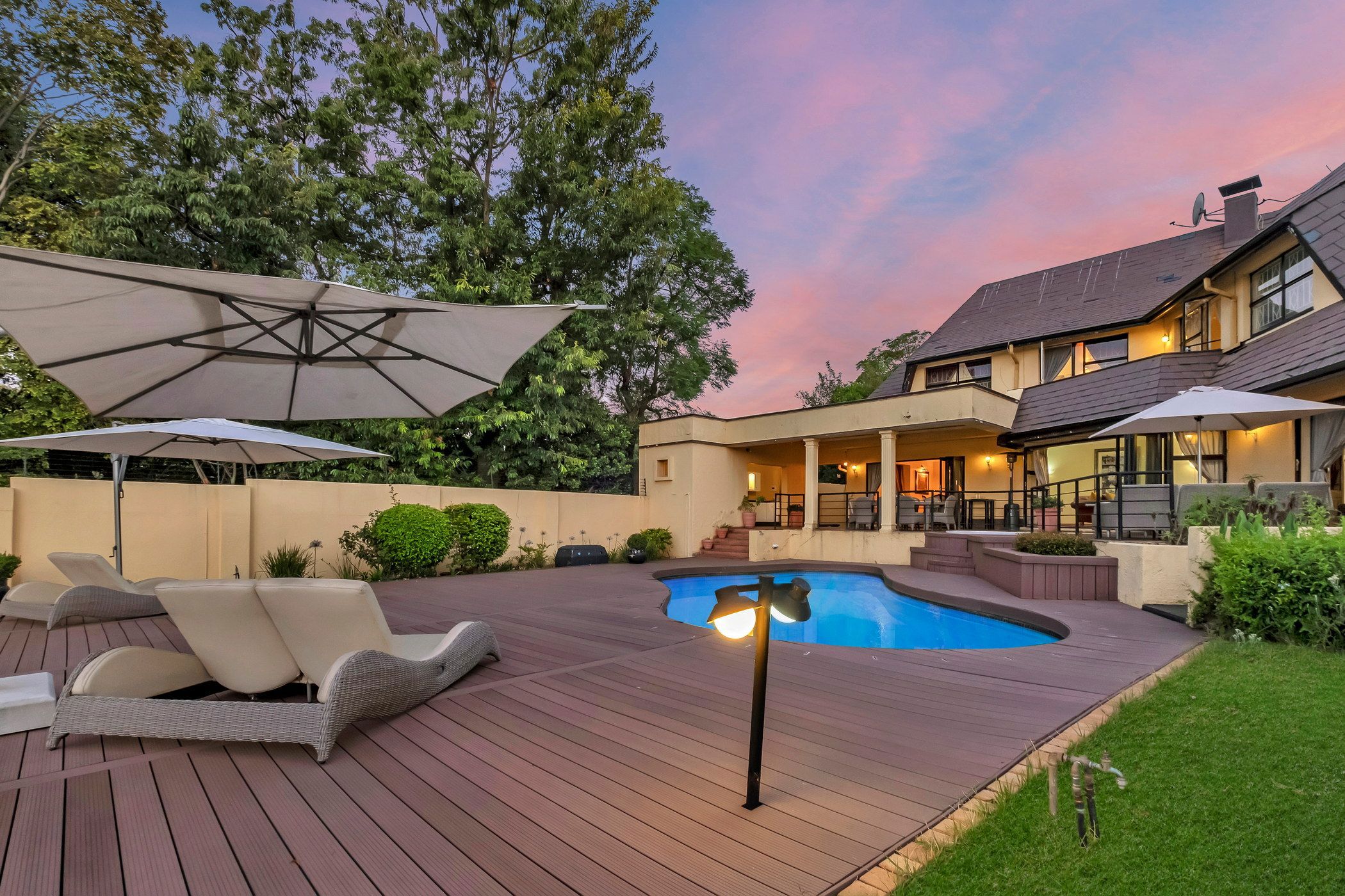 Double-storey house for sale in Kelvin - HP1731050