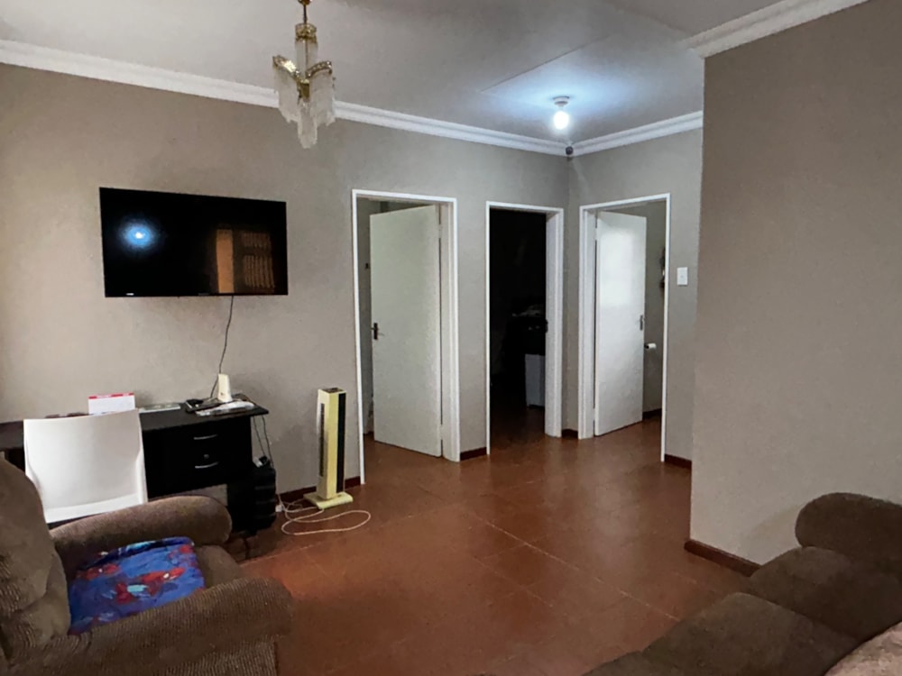 House for sale in Roodepan - 1KJ1729618