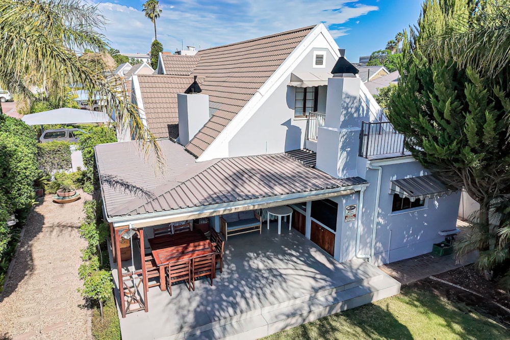 House for sale in Oudtshoorn Central - 1OU1730024 House for sale in Oudtshoorn Central - 1OU1730024