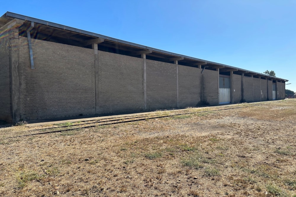 Commercial industrial property for sale in Masvingo, Zimbabwe - 3ZB1729792