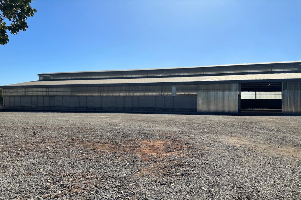 Commercial industrial property for sale in Masvingo, Zimbabwe - 3ZB1729792