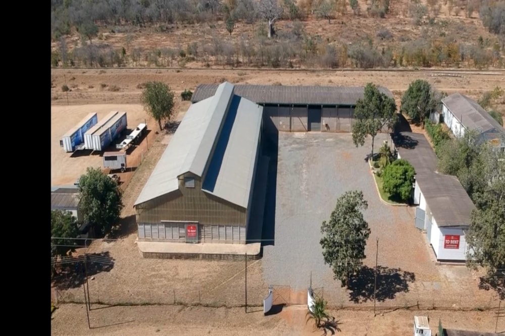 Commercial industrial property for sale in Chiredzi, Zimbabwe - 3ZB1729792