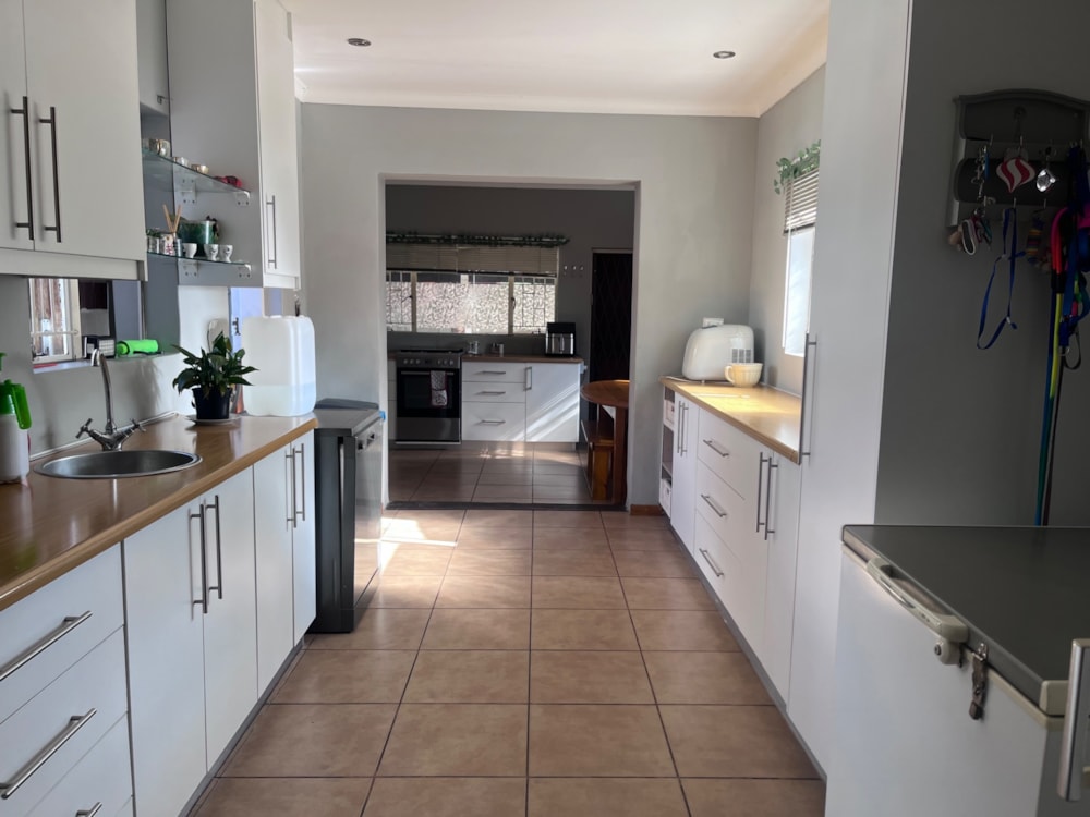 House for sale in Pioneer Park - 1NW1729832