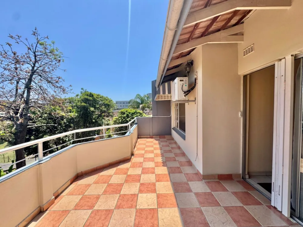 Apartment let in Morningside, Durban - 1DA1729849