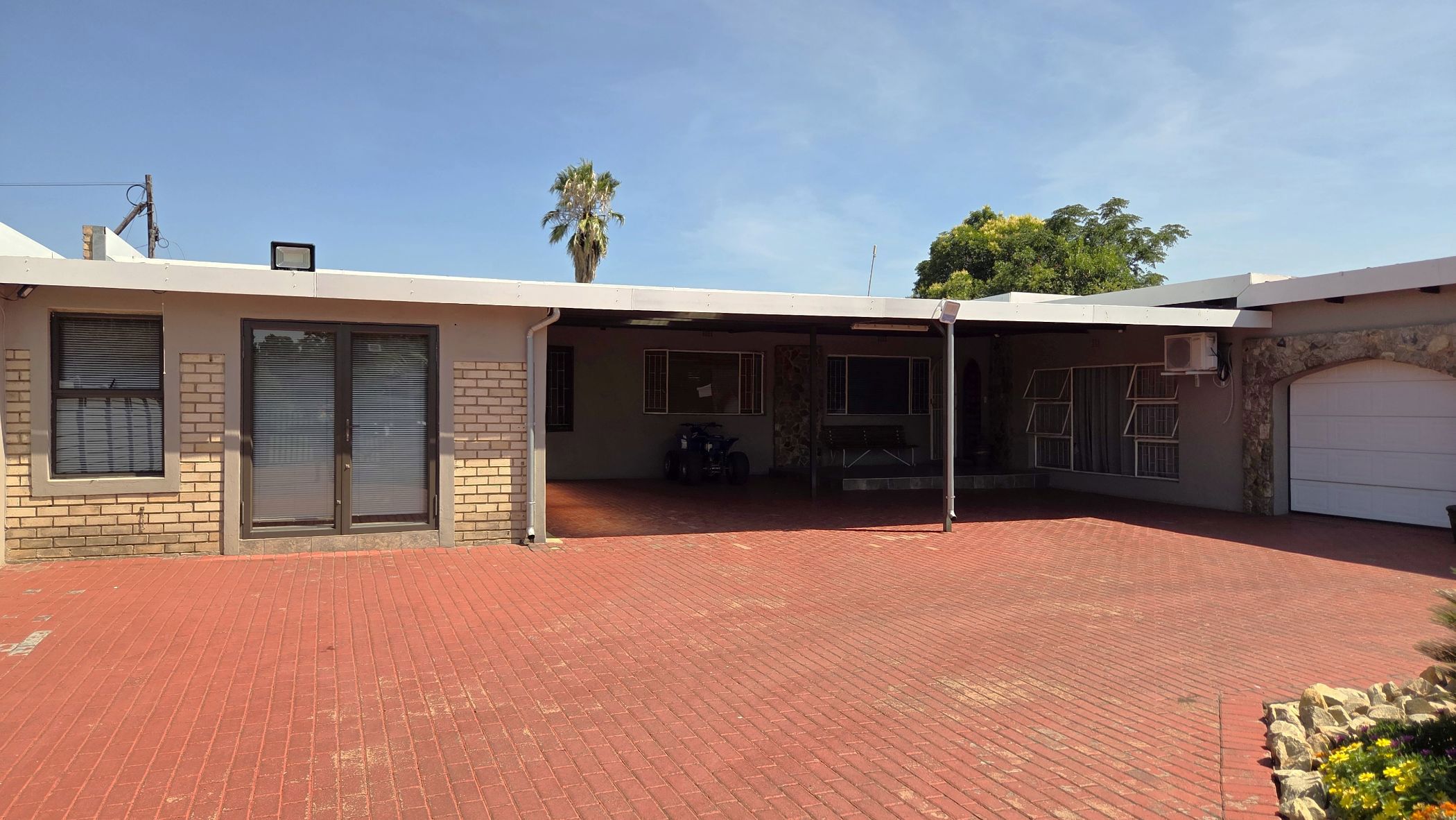 House for sale in Rensburg - 1SP1730199