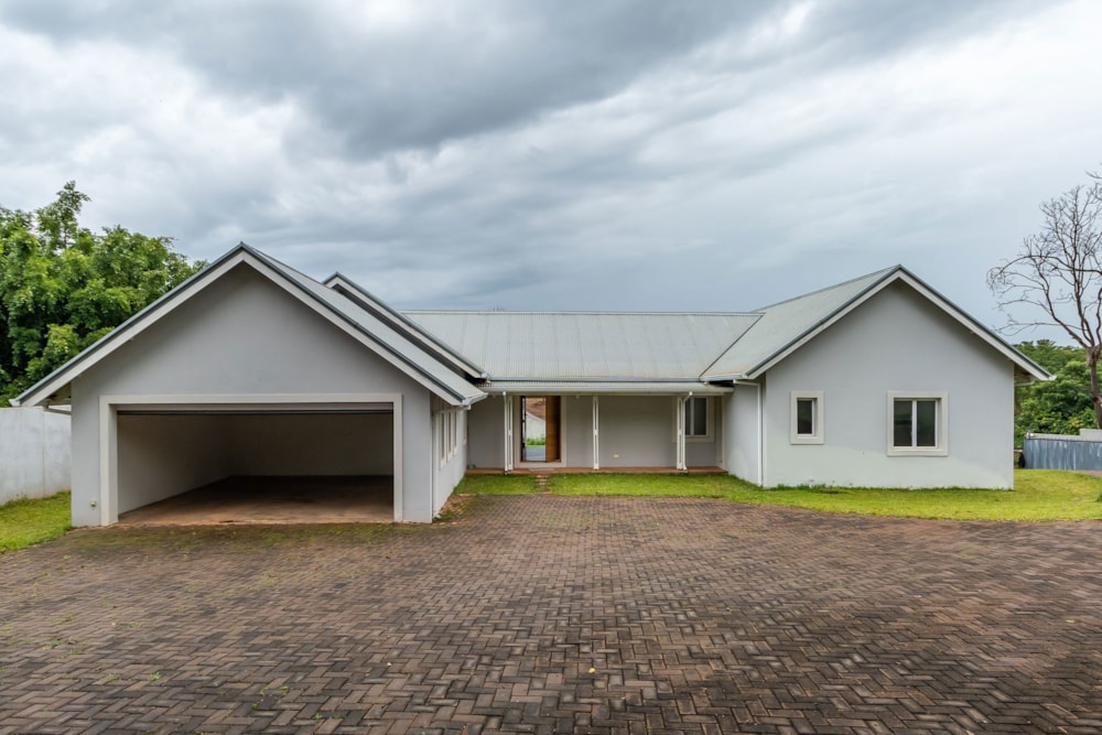 Townhouse for sale in Helensvale, Zimbabwe - 3ZB1729915