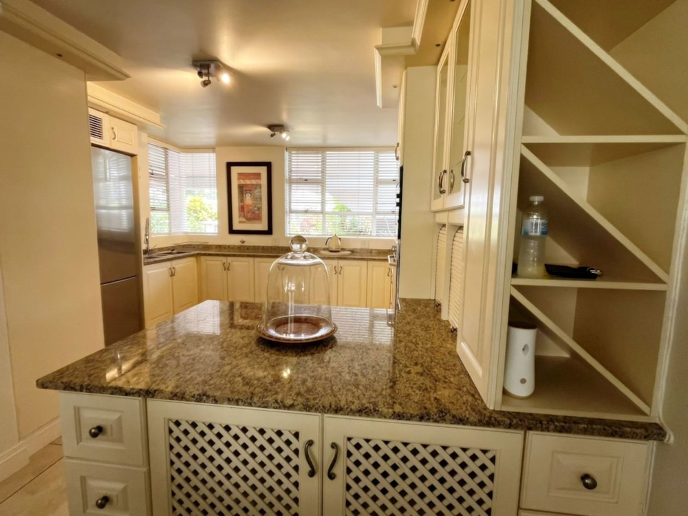 Apartment to rent in uMhlanga Rocks - 1ND1729913 Apartment to rent in uMhlanga Rocks - 1ND1729913