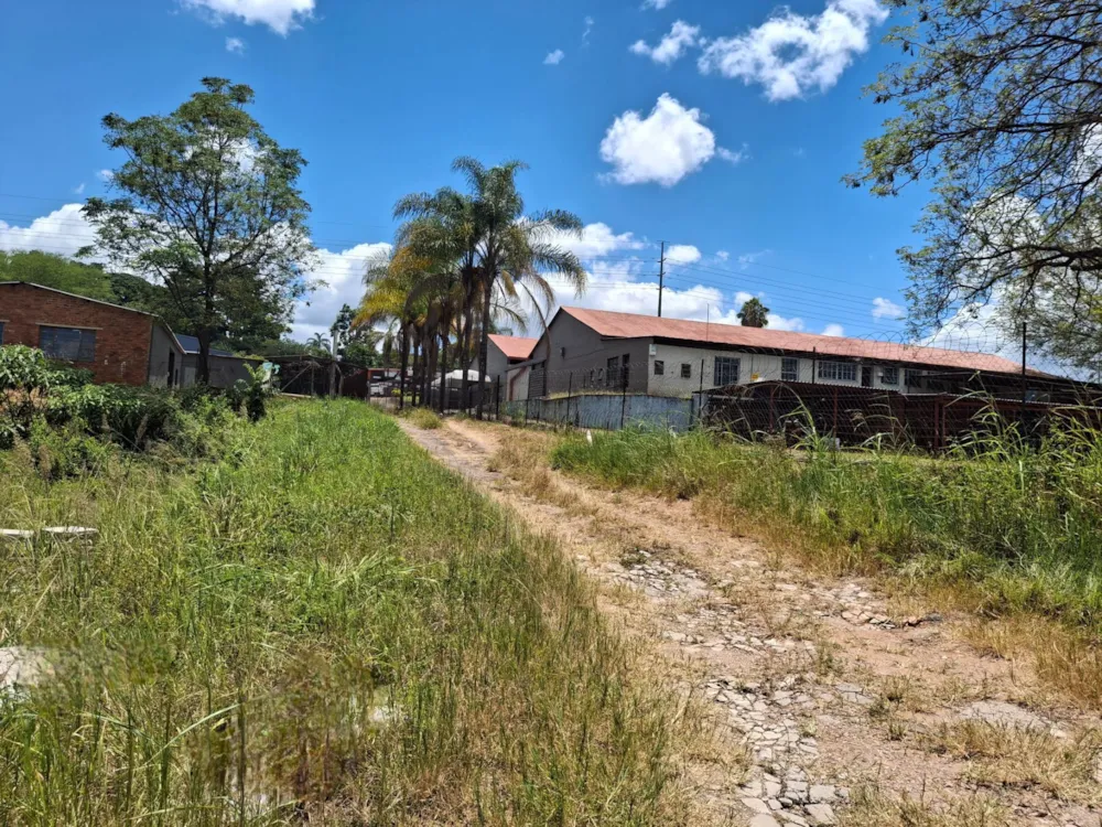 Commercial industrial property for sale in Tzaneen Industrial - 1TA1730061 Commercial industrial property for sale in Tzaneen Industrial - 1TA1730061
