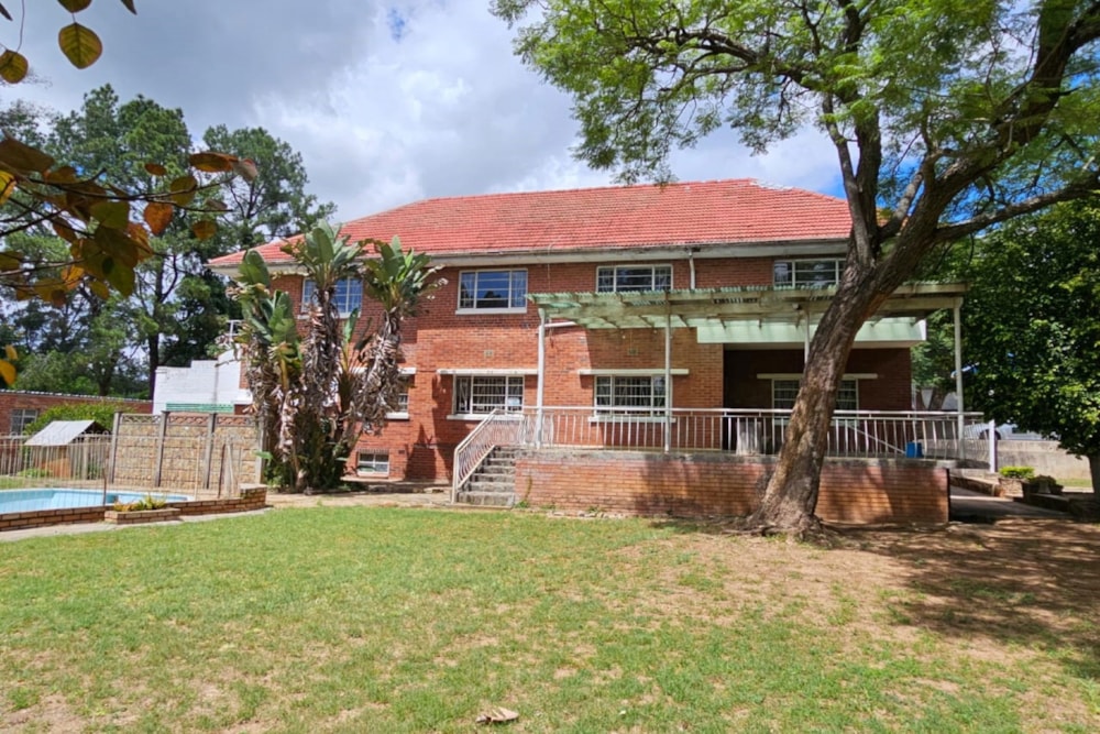 Double-storey house for sale in Hillside, Bulawayo, Zimbabwe - 3ZB1730027 Double-storey house for sale in Hillside, Bulawayo, Zimbabwe - 3ZB1730027