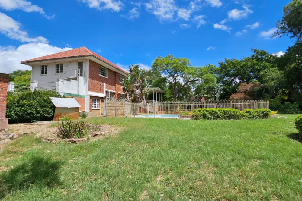 Double-storey house for sale in Hillside, Bulawayo, Zimbabwe - 3ZB1730027 Double-storey house for sale in Hillside, Bulawayo, Zimbabwe - 3ZB1730027