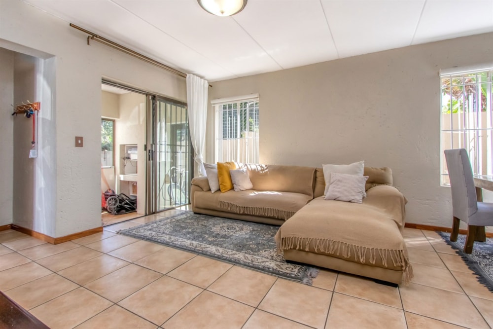 Townhouse to rent in Northgate, Randburg - RAL1730050