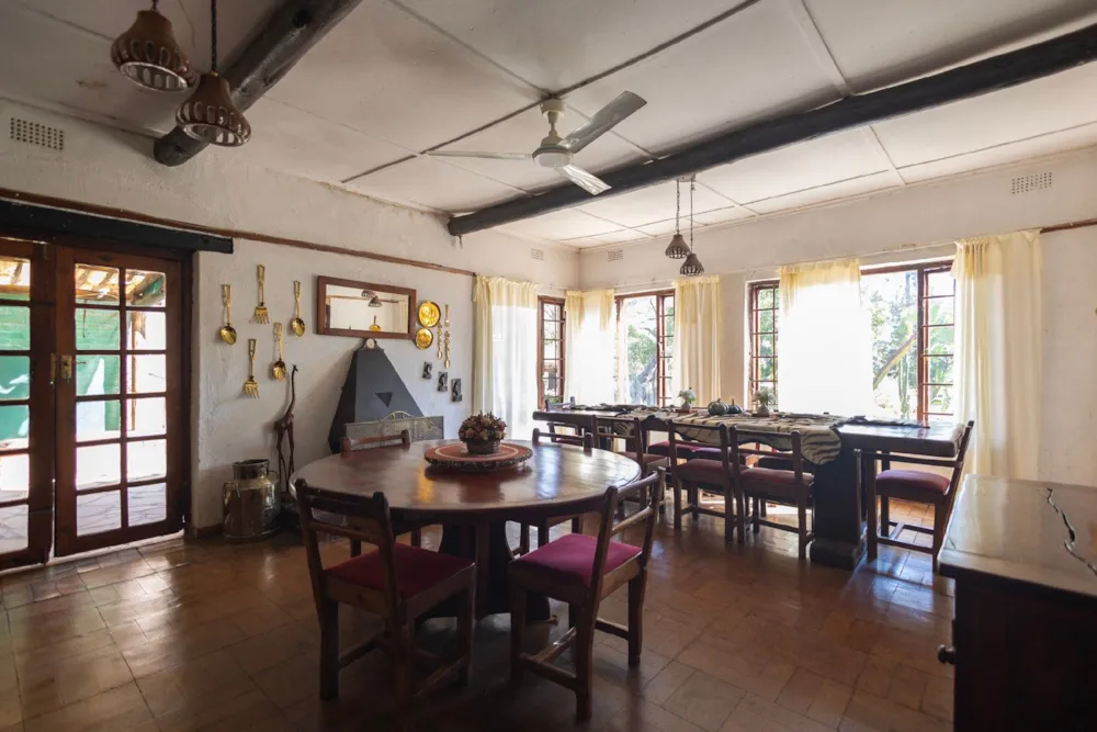 Game lodge for sale in Hatfield, Zimbabwe - 3ZB1730094 Game lodge for sale in Hatfield, Zimbabwe - 3ZB1730094