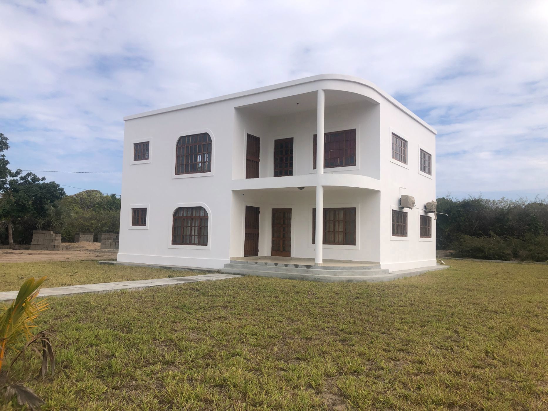 Commercial flats for sale in Vilanculos, Mozambique - 3MQ1730113