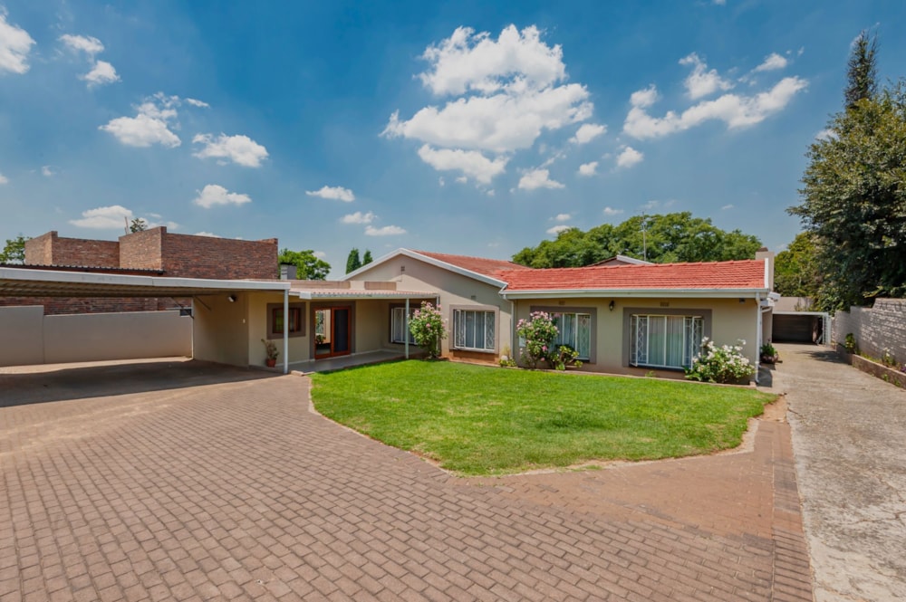 House for sale in Kew - BED1730193