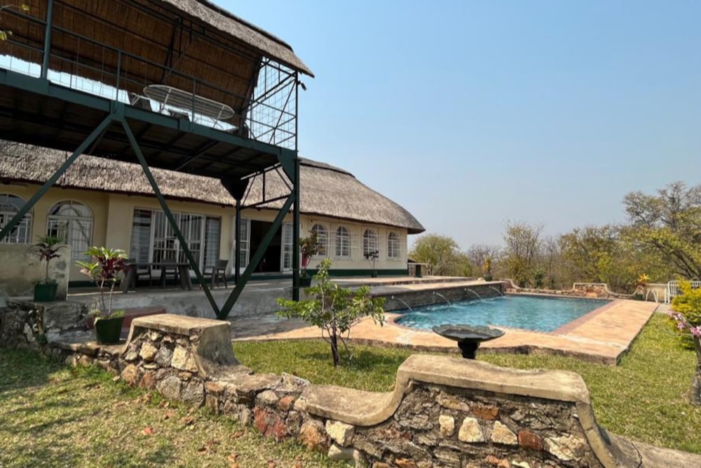 House for sale in Kariba, Zimbabwe - 3ZB1730182