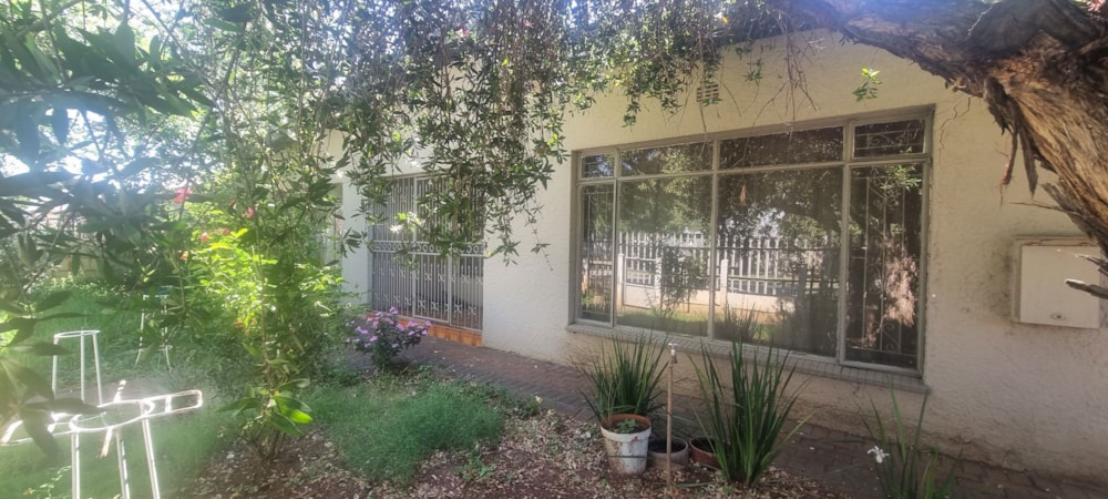 House for sale in Vereeniging Central - 1VT1730196